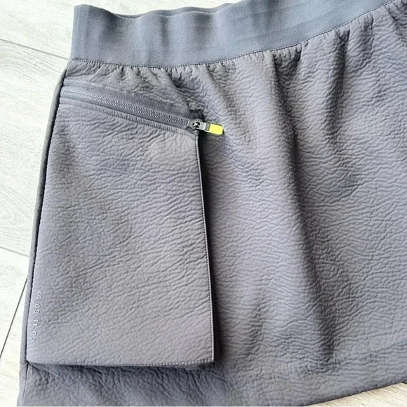 NWT NIKE SPORTSWEAR Tech Pack Oil Grey A-Line Pocket Mini Skirt - Picture 5 of 16